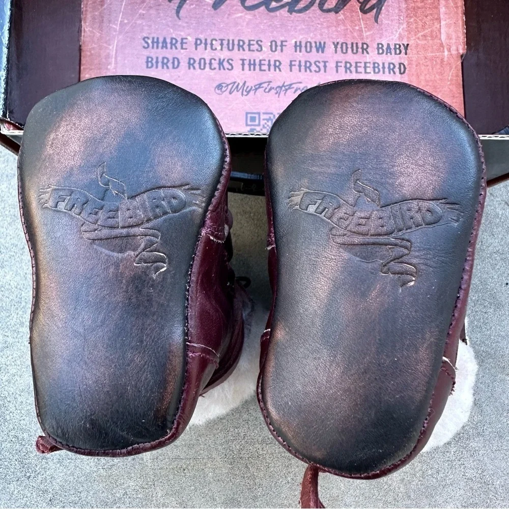 Freebird Baby Norway Booties Size 0 (0-3 months) Wine - So Sweet - NEW